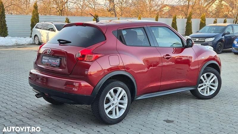 Second-hand Nissan Juke Tekna 110 CP (80 kW) 2013 Culoarerosu SUV