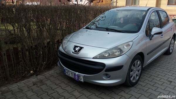 Utilizat 2007 Peugeot 207 Hatchback | 900 EUR - Imagine 1/3