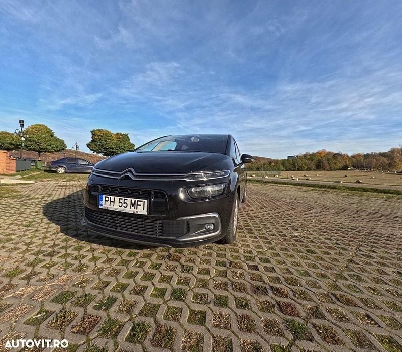 Culoarenegru Utilizat 2017 Citroën C4 Picasso Monovolum | 8.499 EUR (Puțin scump) - Imagine 1/4