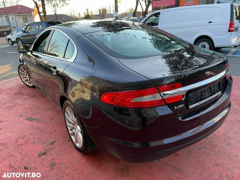 Second-hand Jaguar XF R 190 CP (139 kW) 2012 Visiniu Berlinǎ