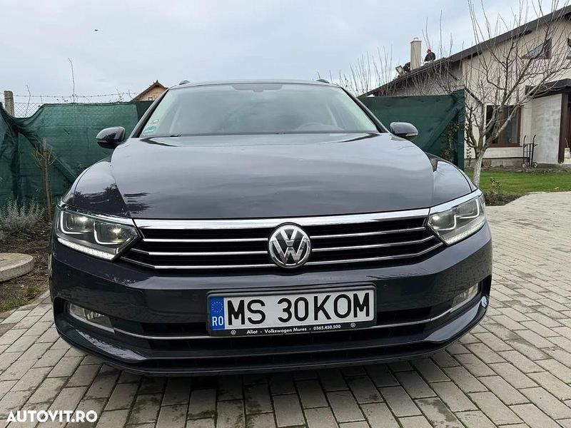 Culoaregri Utilizat 2016 VW Passat Comfortline Break | 10.900 EUR (Preț OK) - Imagine 1/4