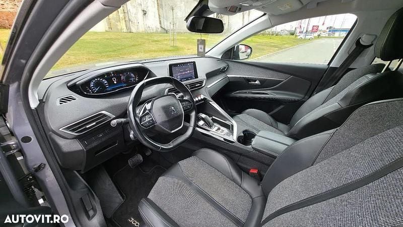 Second-hand Peugeot 3008 Allure 130 CP (95 kW) 2020 Culoareargint SUV
