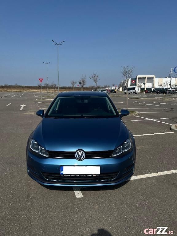 Albastru Utilizat 2013 VW Golf VII Berlinǎ | 13.000 EUR (Scump) - Imagine 1/4