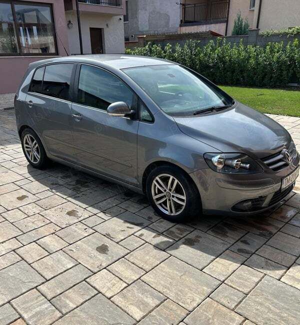 Utilizat 2006 VW Golf Plus Cross Monovolum | 2.300 EUR (Preț OK) - Imagine 1/4