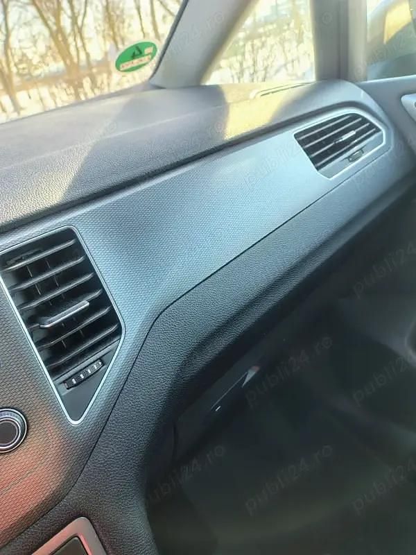 Second-hand VW Golf VII 115 CP (84 kW) 2015 Maro Hatchback