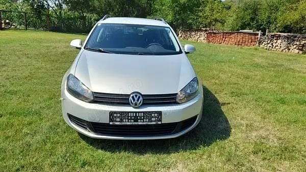 Utilizat 2010 VW Golf VI Break | 3.399 EUR (Preț bun) - Imagine 1/4