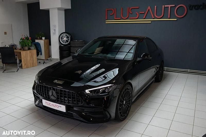 Second-hand Mercedes C300 258 CP (189 kW) 2023 Culoarenegru Berlinǎ