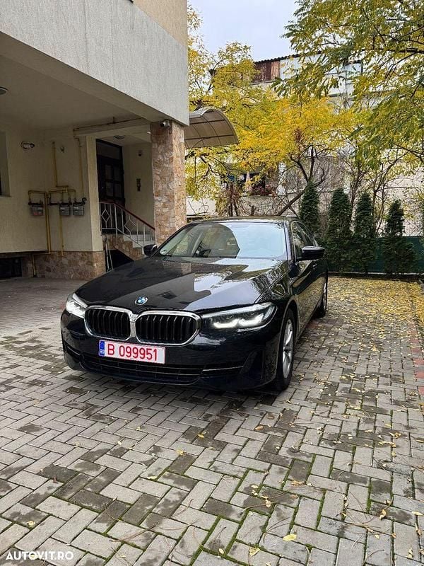 Culoarenegru Utilizat 2021 BMW 530e Berlinǎ | 26.100 EUR (Super Preț) - Imagine 1/4