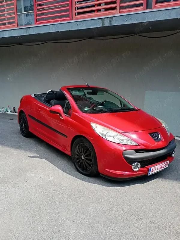 Rosu Utilizat 2008 Peugeot 207 CC Cabrio | 4.199 EUR - Imagine 1/4