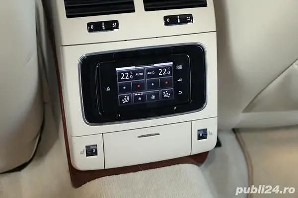 Second-hand VW Phaeton 245 CP (180 kW) 2014 Berlinǎ