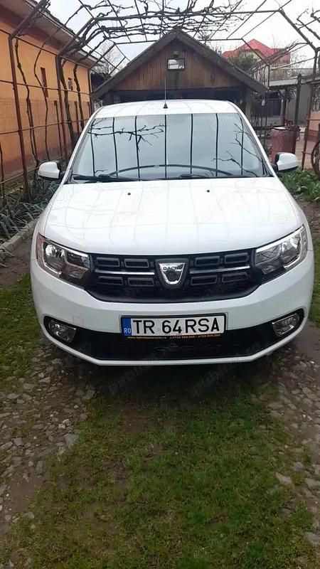 Alb Utilizat 2020 Dacia Logan Berlinǎ | 8.000 EUR (Preț OK) - Imagine 1/4