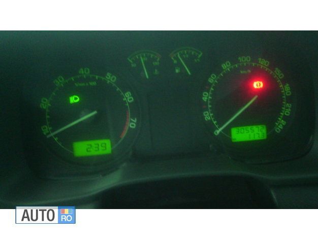 Verde Utilizat 2002 Skoda Octavia Berlinǎ | 1.500 EUR (Preț OK) - Imagine 1/4