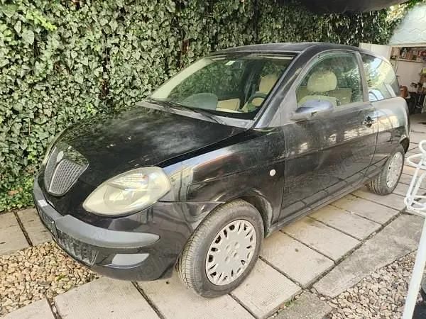 Second-hand Lancia Ypsilon 59 CP (43 kW) 2004 Hatchback