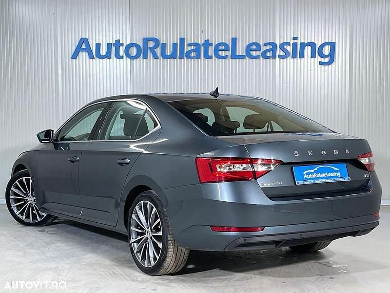 Second-hand Skoda Superb Style 217 CP (159 kW) 2020 Culoaregri Berlinǎ