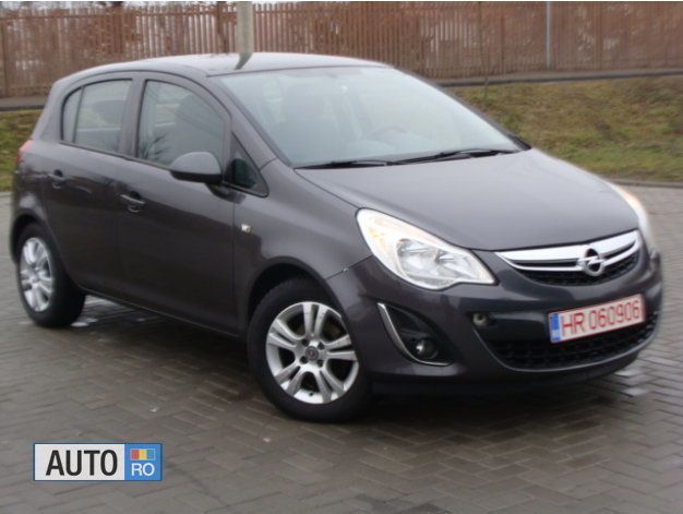 Second-hand Opel Corsa 95 CP (69 kW) 2012 Gri Hatchback