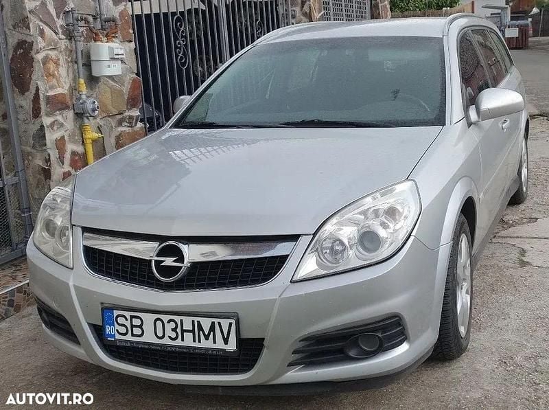 Culoareargint Utilizat 2005 Opel Vectra Break | 1.900 EUR (Preț OK) - Imagine 1/4