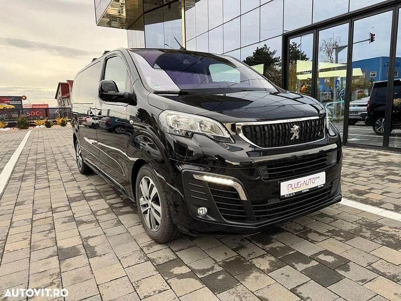 Culoarenegru Second-hand 2017 Peugeot Traveller S Monovolum | 19.990 EUR - Imagine 1/4