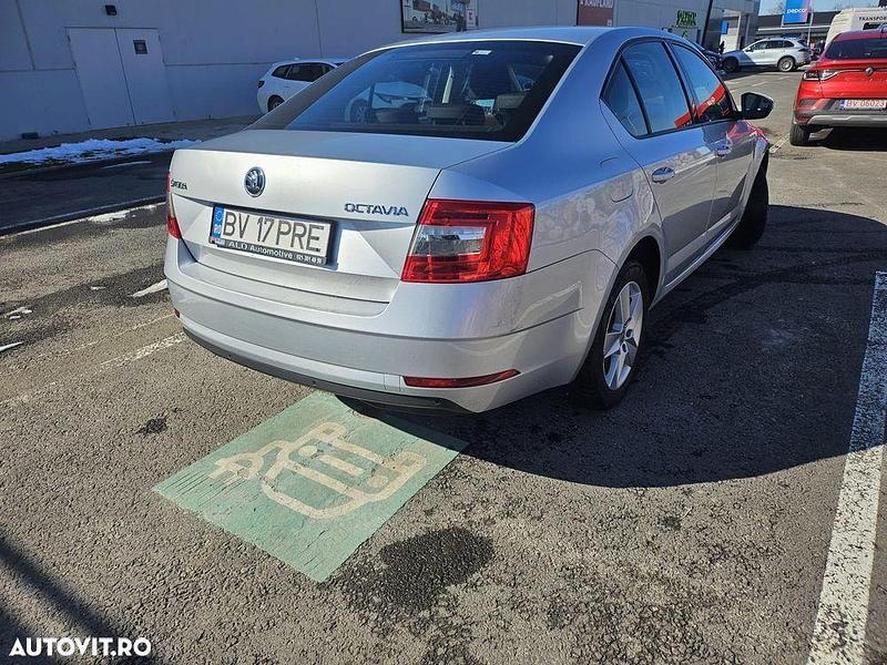 Second-hand Skoda Octavia Style 116 CP (85 kW) 2019 Culoaregri Berlinǎ