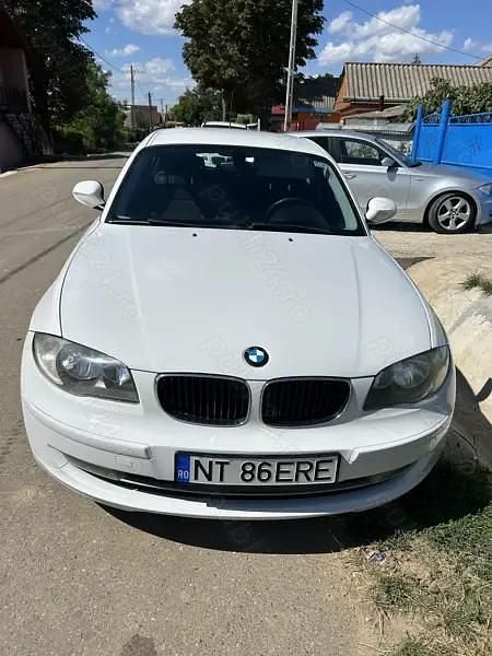 Utilizat 2010 BMW 118 Hatchback | 4.000 EUR (Preț OK) - Imagine 1/4