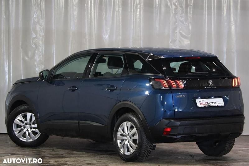 Second-hand Peugeot 3008 Active 130 CP (95 kW) 2022 Culoarealbastru SUV