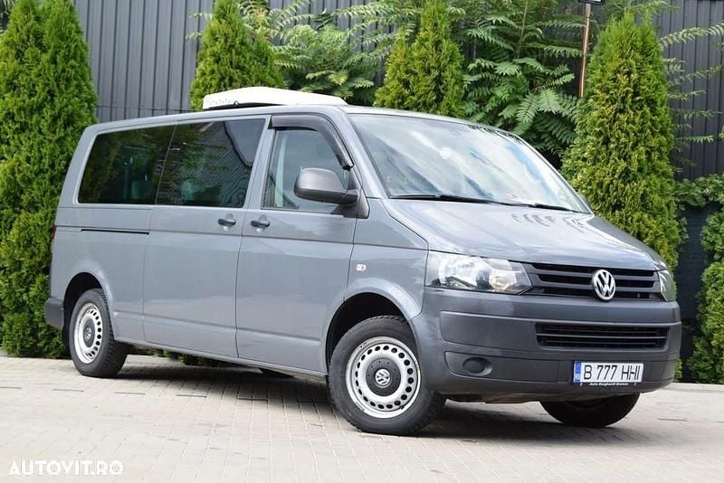 Second-hand VW Caravelle 102 CP (75 kW) 2015 Culoaregri Monovolum
