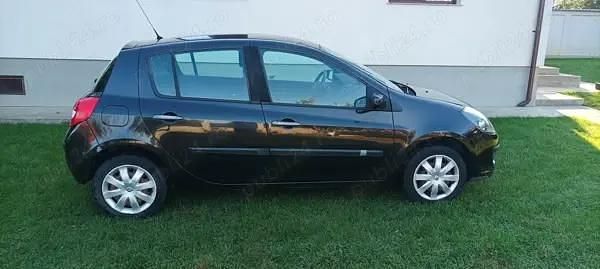Utilizat 2006 Renault Clio II Hatchback | 1.800 EUR - Imagine 1/4