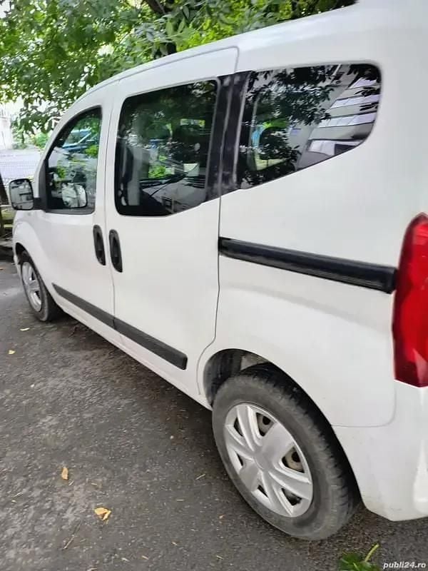 Utilizat 2013 Fiat Qubo Trekking Monovolum | 2.750 EUR - Imagine 1/4
