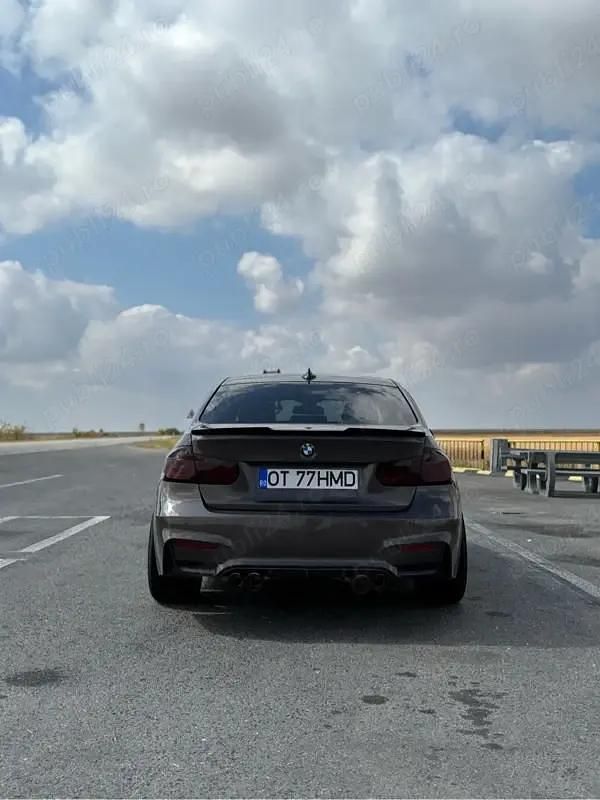 Second-hand BMW 320 184 CP (135 kW) 2013 Berlinǎ