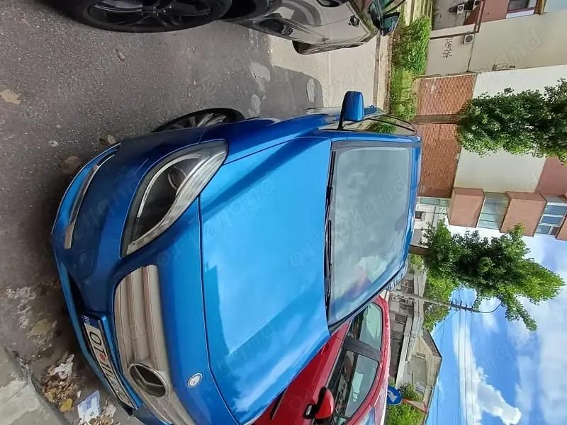 Utilizat 2013 Mercedes A180 Monovolum | 10.199 EUR - Imagine 1/4