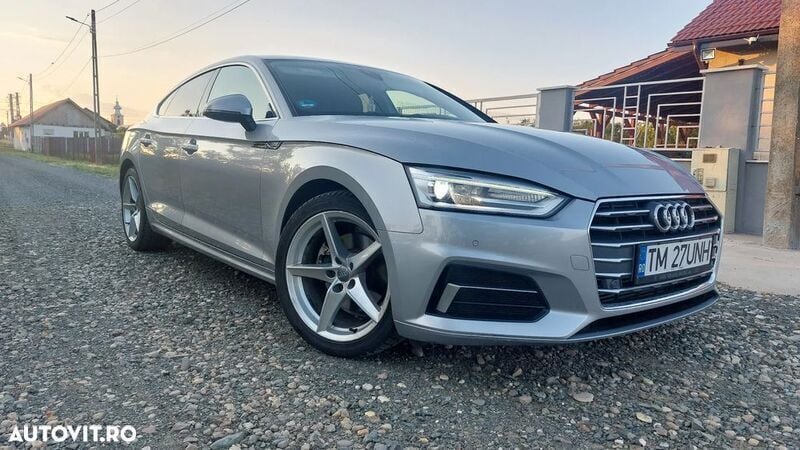 Gri Utilizat 2019 Audi A5 Sportback Berlinǎ | 19.600 EUR (Preț bun) - Imagine 1/4