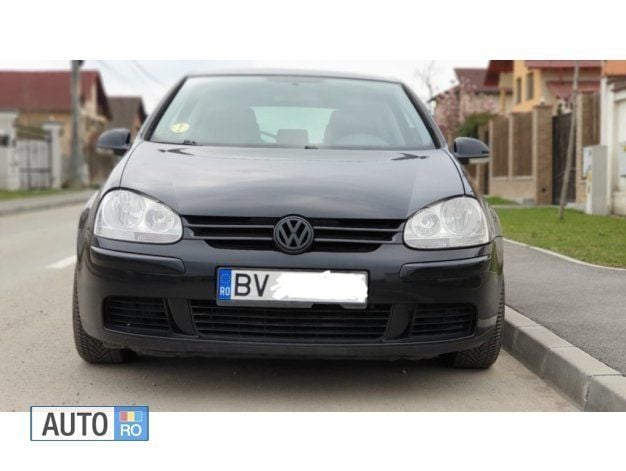 Second-hand VW Golf IV 105 CP (77 kW) 2004 Negru Hatchback