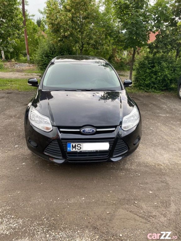Negru Utilizat 2011 Ford Focus Break | 4.700 EUR (Puțin scump) - Imagine 1/4