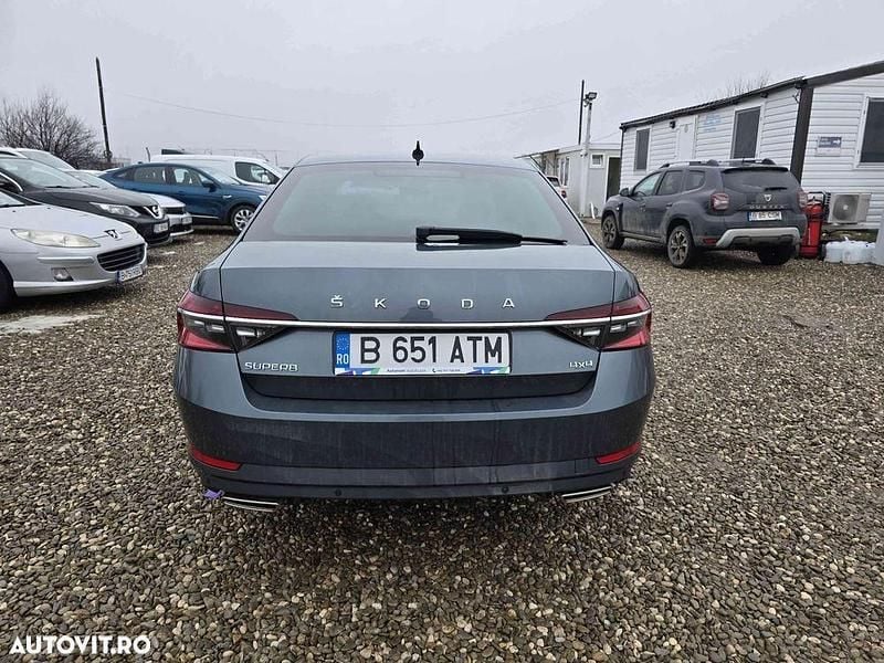 Second-hand Skoda Superb 280 CP (205 kW) 2021 Culoaregri Berlinǎ