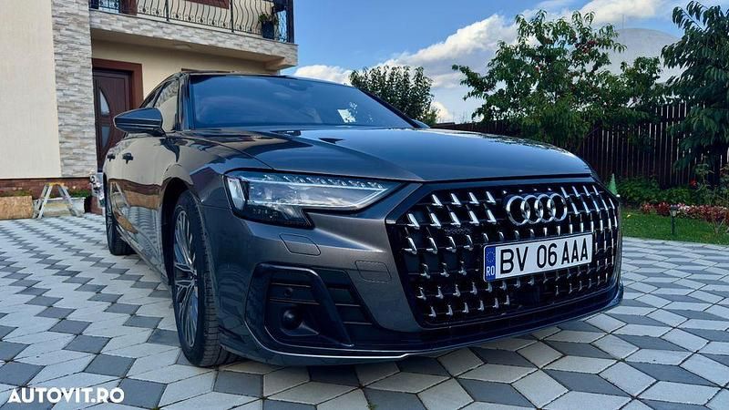 Culoaremaro Utilizat 2023 Audi A8L Business Berlinǎ | 72.000 EUR (Preț OK) - Imagine 1/4