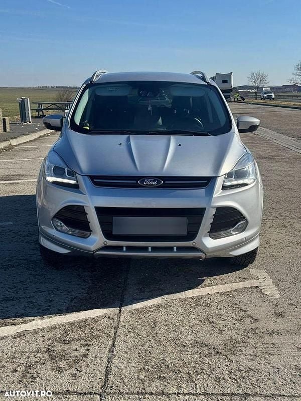 Culoareargint Second-hand 2015 Ford Kuga ST-Line SUV | 8.500 EUR (Preț bun) - Imagine 1/4