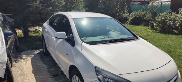 Alb Utilizat 2018 Opel Astra Berlinǎ | 9.500 EUR (Puțin scump) - Imagine 1/4