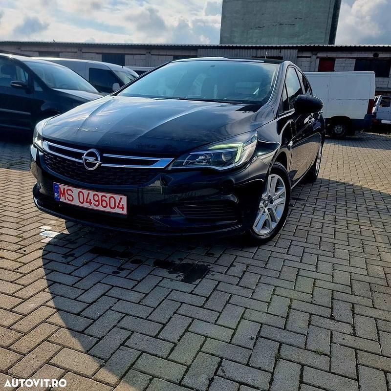 Negru Utilizat 2017 Opel Astra Edition Hatchback | 7.000 EUR (Preț OK) - Imagine 1/4