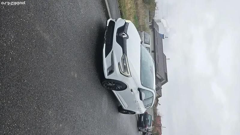 Alb Utilizat 2017 Renault Mégane GrandTour R.S. Break | 10.100 EUR (Puțin scump) - Imagine 1/4