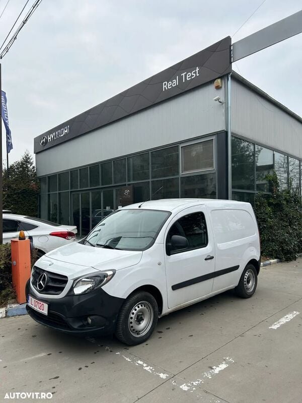Alb Utilizat 2019 Mercedes Citan 109 Break | 10.800 EUR - Imagine 1/4