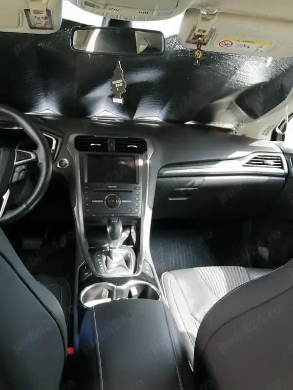Gri Utilizat 2016 Ford Mondeo Hatchback | 10.600 EUR (Preț bun) - Imagine 1/4