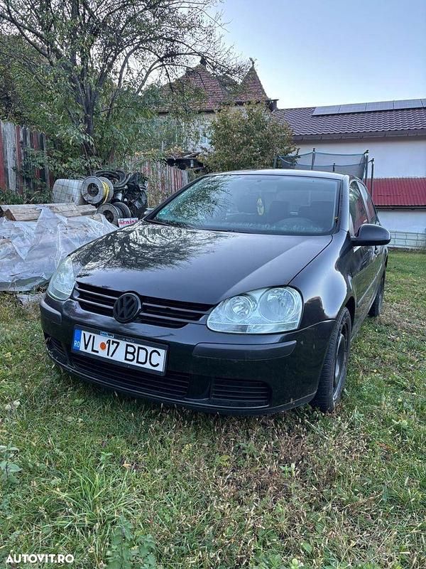 Culoarenegru Utilizat 2005 VW Golf IV Comfortline Hatchback | 2.100 EUR (Preț OK) - Imagine 1/4