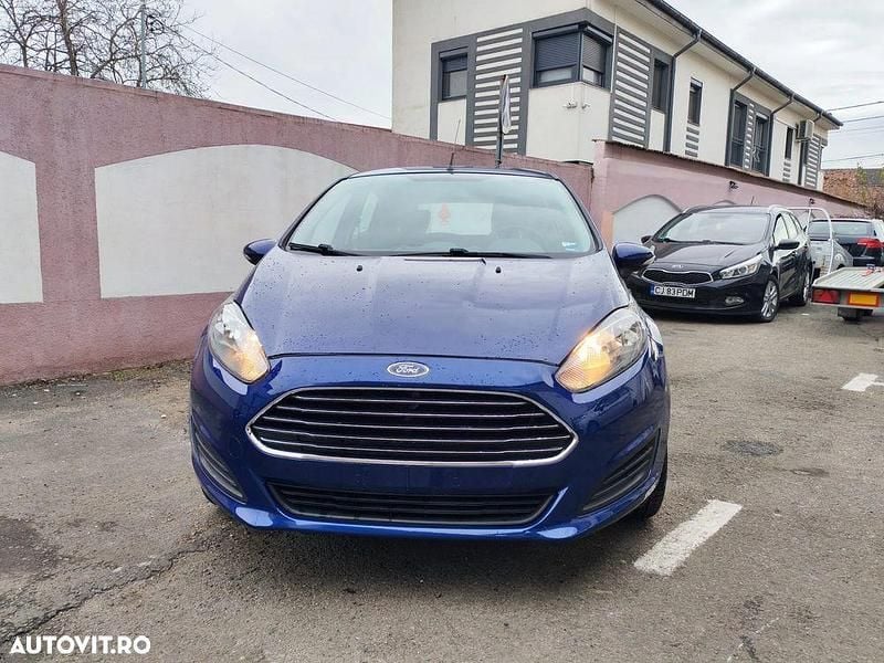 Second-hand Ford Fiesta 100 CP (73 kW) 2014 Culoarealbastru Hatchback
