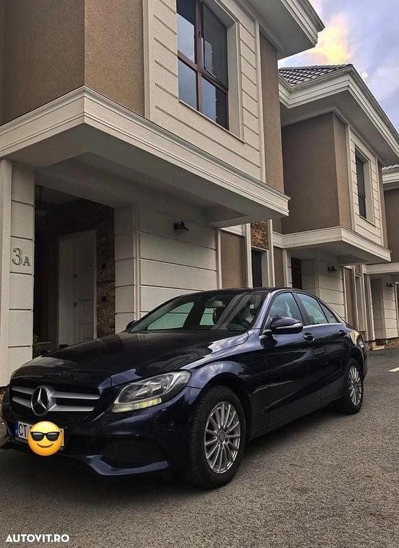 Culoarealbastru Second-hand 2015 Mercedes C180 Berlinǎ | 9.099 EUR (Preț OK) - Imagine 1/4