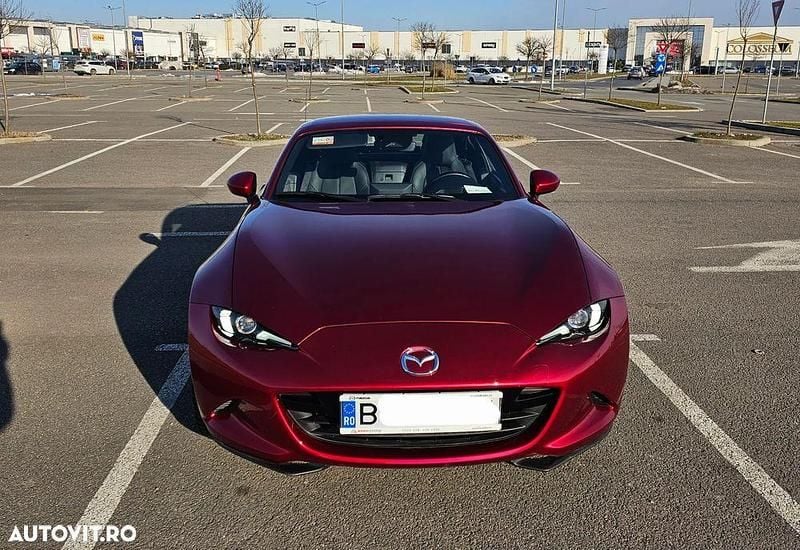 Second-hand Mazda MX5 Exclusive-Line 184 CP (135 kW) 2024 Culoarerosu Cabrio