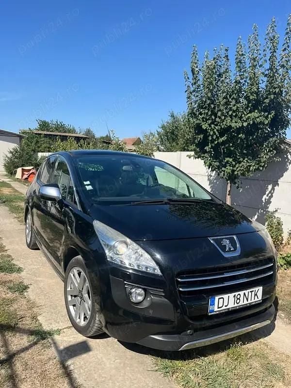 Negru Utilizat 2013 Peugeot 3008 Berlinǎ | 4.800 EUR (Preț bun) - Imagine 1/4