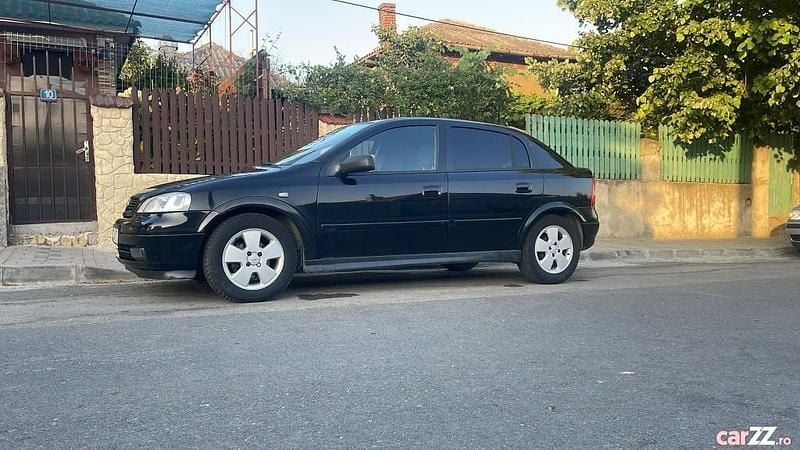 Negru Utilizat 2004 Opel Astra | 1.500 EUR (Preț OK) - Imagine 1/4