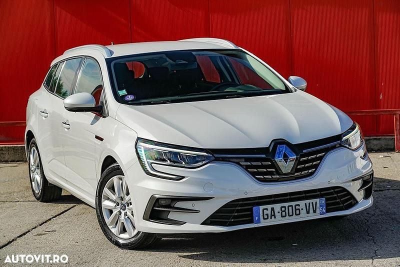Culoarealb Utilizat 2021 Renault Megane E-Tech Business Break | 11.900 EUR - Imagine 1/4