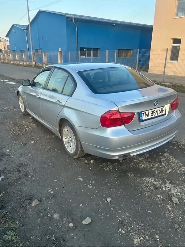 Second-hand BMW 318 143 CP (105 kW) 2009 Berlinǎ