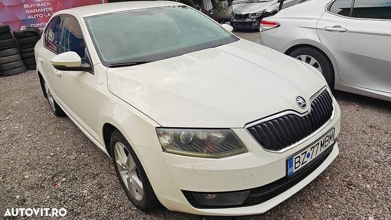 Alb Utilizat 2017 Skoda Octavia Elegance Berlinǎ | 8.499 EUR (Super Preț) - Imagine 1/4