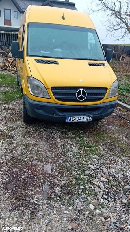 Culoaregalbeuriu Utilizat 2008 Mercedes Sprinter Van | 5.500 EUR (Preț bun) - Imagine 1/4